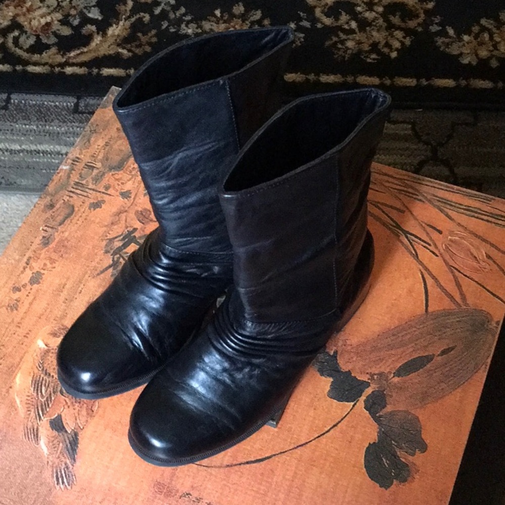 Black boots